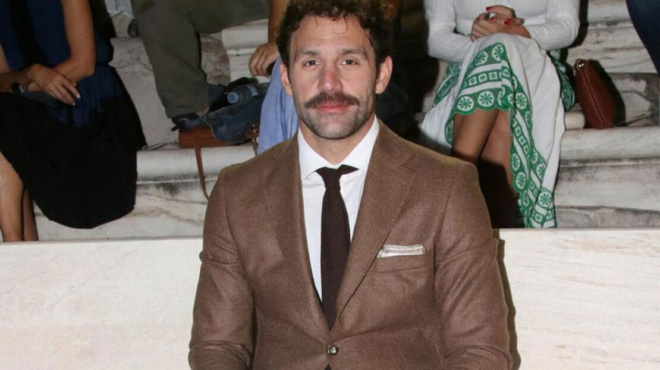 pateras-gia-proti-fora-o-paraolympionikis-antonis-tsapatakis-i-proti-volta-me-to-neogennito-386835