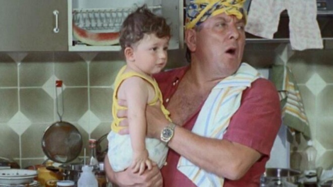 i-katarameni-tainia-to-tragiko-telos-toy-agorioy-poy-ekane-ton-mikro-chrysantho-ston-teleytaio-antra-383319