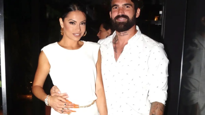 gia-1i-fora-o-dimitris-alexandroy-apanta-gia-tin-dimitra-alexandraki-kai-tin-ria-ellinidoy-389441