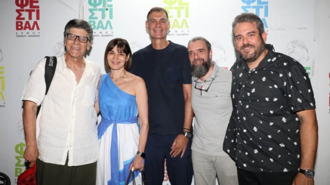 fototypia-toy-patera-tis-o-sotiris-tsafoylias-emfanise-1i-fora-dimosia-tin-kori-toy-despoina-ki-epathan-oloi-plaka-me-tin-omoiotita-390305