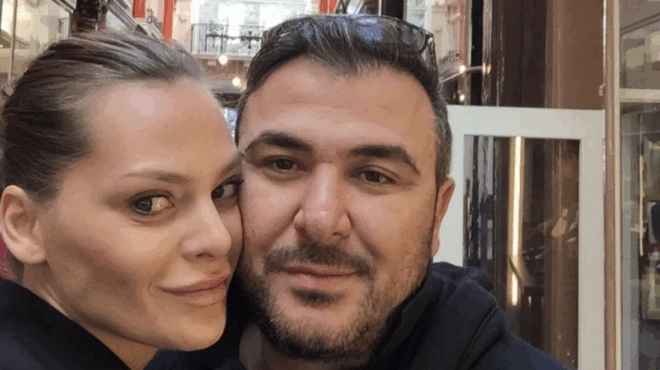 o-antonis-remos-echei-genethlia-kleinei-ta-55-kai-amp-8230-katalathos-matheytike-i-terastia-diafora-ilikias-toy-me-tin-yvonni-amp-8211-tosa-chronia-tin-pernaei-388074