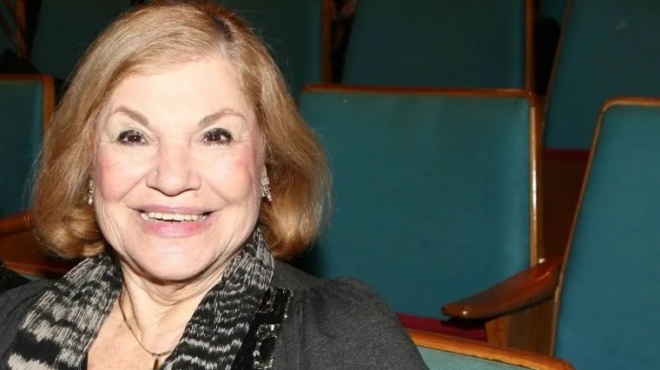 elsa-rizoy-25-chronia-exafanismeni-i-syzygos-toy-nikoy-rizoy-den-tin-echei-dei-kanenas-amp-8211-etsi-einai-simera-sta-92-tis-einai-pia-agnoristi-386259