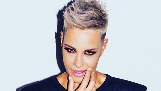 i-rania-kostaki-entyposiazei-sta-45-tis-evale-magio-kai-prokalese-amp-8230-frenitida-kai-dikaios-386843