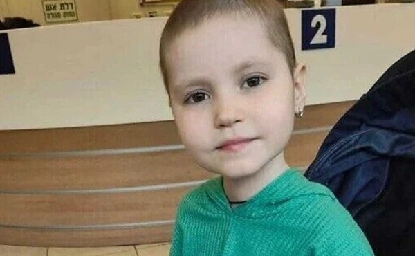 sok-nekro-7chrono-koritsaki-skotothike-tin-ora-poy-pigaine-gia-chimeiotherapeia-388644