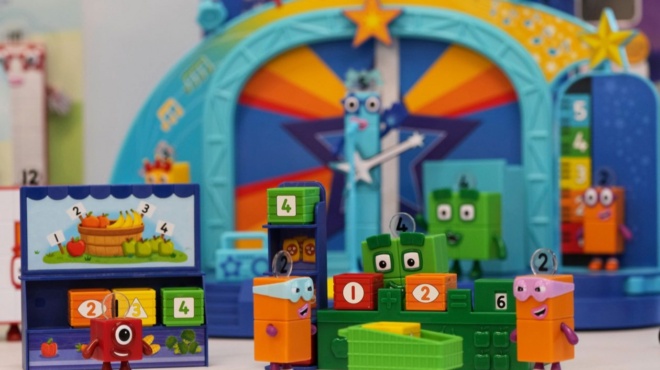 an-den-to-echete-petaxei-amp-8230-eiste-ploysioi-oloi-oi-ellines-eichan-ayto-sti-dekaetia-toy-90-kai-tora-axizei-pano-apo-3-000-eyro-389391