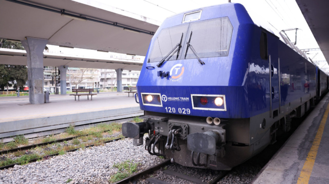 ektakto-tora-choris-trena-i-chora-amp-8211-anakoinose-cheirofreno-i-hellenic-train-anastatomenoi-chiliades-ellines-387385