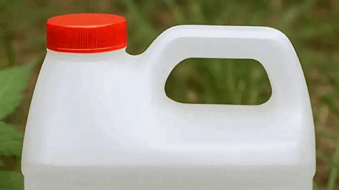 i-giagia-moy-orkizetai-se-ayti-ti-syntagi-zizanioktonoy-deite-pos-leitoyrgei-386179