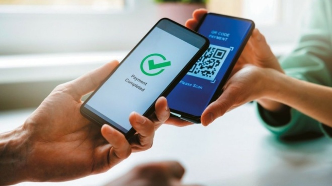 ektakti-anakoinosi-gia-osoys-chrisimopoioyn-to-iris-gia-na-metaferoyn-chrimata-386269