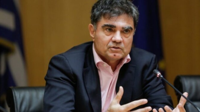 to-afentiko-trelathike-i-amoivi-toy-tzigger-kai-ton-ergazomenon-sti-motor-oil-echei-polla-midenika-382928