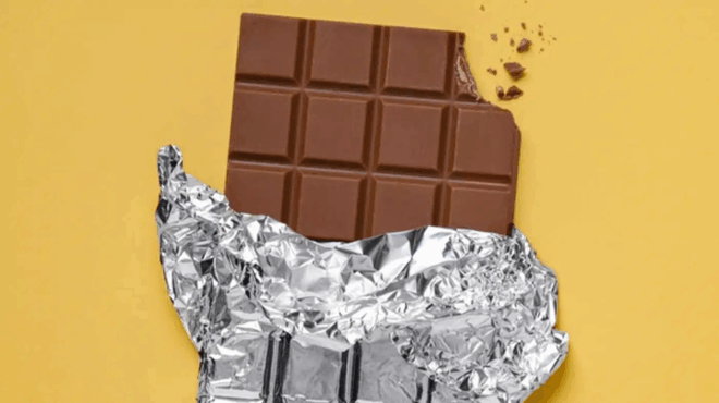 prosochn-auti-einai-i-diasimi-sokolata-poy-krithnke-epikindunn-gia-tin-ugeia-390663