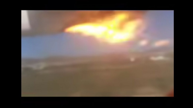 sokaristiko-vinteo-i-stigmi-tis-fotias-ston-kinitira-aeroskafoys-tis-olympic-air-kata-tin-apogeiosi-apo-ti-naxo-384956