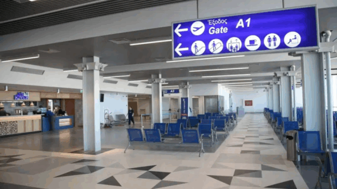 tpomos-se-megalo-elliniko-aerodromio-gemise-me-katsarides-gennane-einai-pantoy-stoys-toichoys-sta-patomata-385225