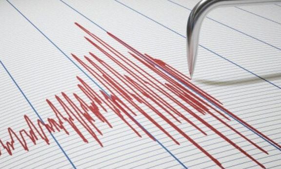 dynatos-seismos-chtypise-prin-ligo-tin-ellada-amp-8211-i-poli-poy-eiche-epikentro-amp-8211-kai-to-simadi-proeidopoiisi-liges-imeres-prin-397227