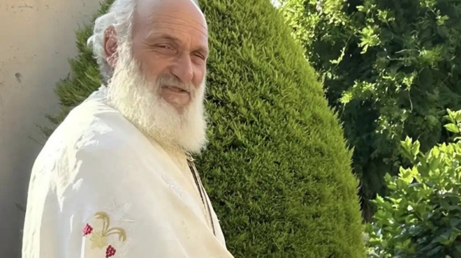 thrinos-gia-ton-agapito-papa-nikola-poy-pethane-me-ton-pio-tragiko-tropo-398276