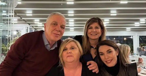 iro-kariofylli-ta-teleytaia-genethlia-oi-eyches-den-vgainoyn-panta-alithines-391601