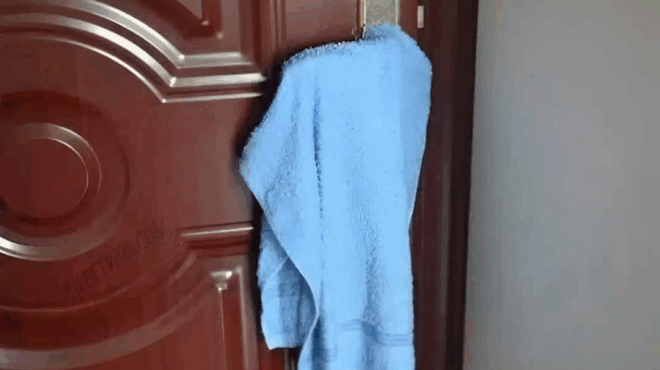 to-vrady-prin-koimitheite-kremaste-mia-petseta-sto-pomolo-tis-portas-to-ekpliktiko-ofelos-394287