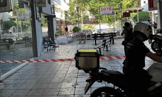 nekros-pasignostos-giatros-tis-choras-efyge-me-ton-cheirotero-tropo-393137