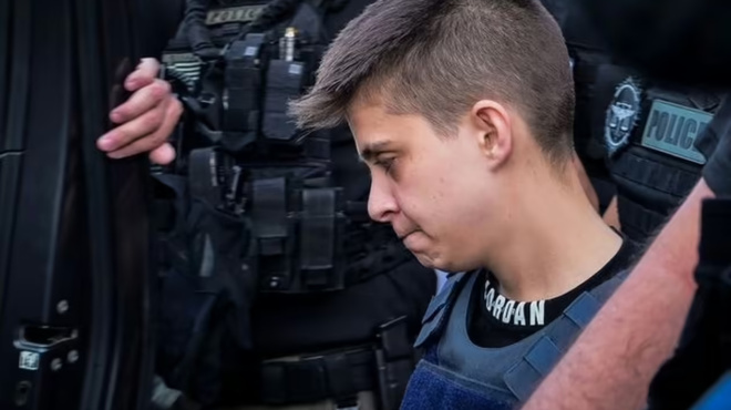 i-eirini-moyrtzoykoy-tilefonise-mesa-apo-tin-fylaki-se-gnosto-ellina-dimosiografo-kai-to-apokalypse-398536