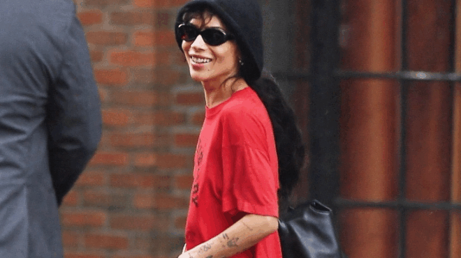 den-deichnei-ygiis-sok-me-tin-emfanisi-gnostis-ithopoioy-koris-pasignostoy-tragoydisti-amp-8211-to-adynato-kormi-ta-chiliades-scholia-amp-038-i-anisychia-397145