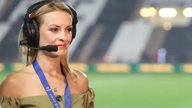 lila-koyntoyrioti-lionei-sto-oaka-kai-oi-nees-tis-fotografies-me-apokalyptiko-magio-to-apodeiknyoyn-397895