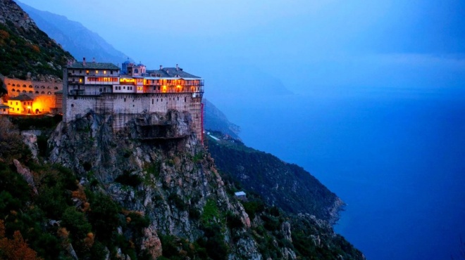 i-pio-ischyri-proseychi-toy-agioy-oroys-o-theos-eis-tin-voitheian-moy-prosches-kyrie-an-tin-les-kathe-proi-den-plisiazei-tipota-kako-lene-oi-agioi-pateres-391398