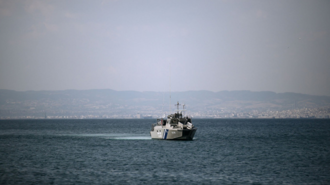 sok-sti-thessaloniki-psachnoyn-na-vroyn-poia-einai-i-gynaika-poy-anasyrthike-nekri-apo-ton-thermaiko-eikones-sok-stin-paralia-394995