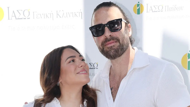 valavani-exitirio-apo-to-maieytirio-me-ton-morgkan-kai-to-neogennito-gio-toys-fotografies-395100