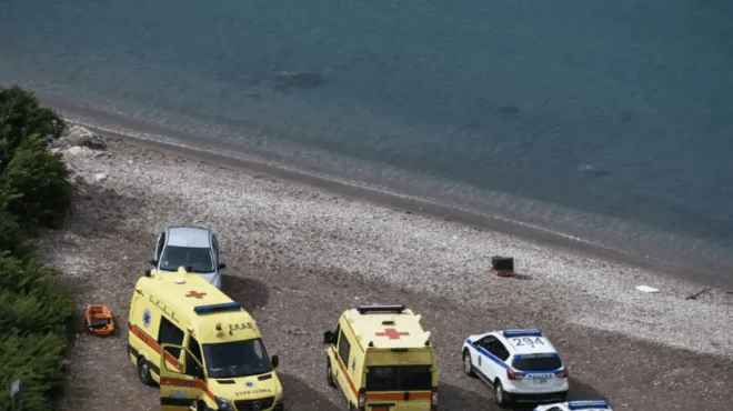 ektakto-molis-matheytike-gia-ti-trichroni-sto-palaio-faliro-398787