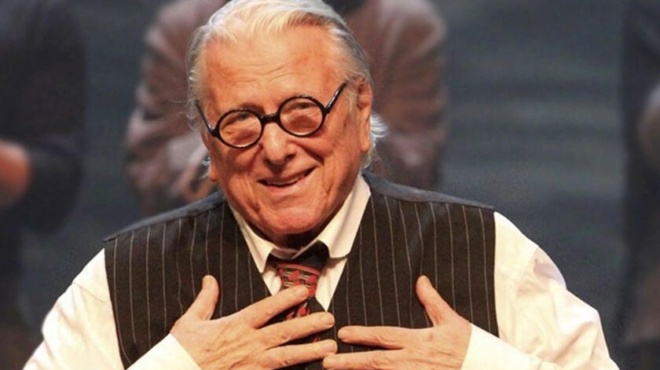 oyte-voygioyklaki-oyte-karezi-oyte-koyrkoylos-ki-omos-aytos-itan-o-pio-akrivopliromenos-ellinas-ithopoios-kaneis-den-epairne-parapano-396475