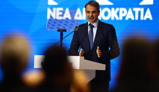 ragdaies-politikes-exelixeis-pairnei-to-pio-dynato-onoma-ap-to-pasok-o-mitsotakis-sti-nd-396934