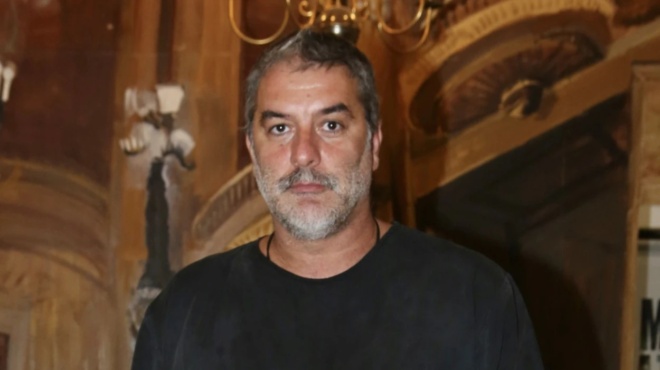 oloi-nomizame-oti-einai-poly-mikroteros-o-vasilis-mpismpikis-apokalypse-gia-1i-fora-tin-ilikia-toy-gerasimoy-micheli-den-toy-fainotan-katholoy-395595