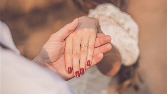 apo-tin-chara-stin-tragodia-24chroni-katerreyse-molis-tis-ekane-protasi-gamoy-o-kalos-tis-se-katastasi-sok-o-syntrofos-tis-392695