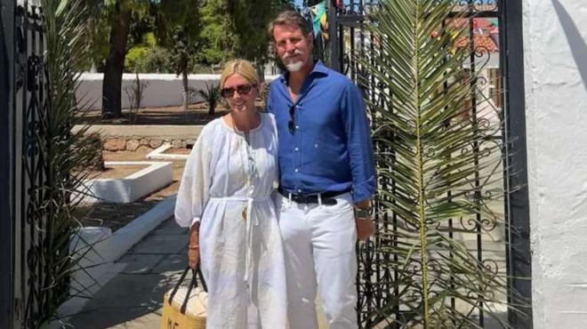 300-t-m-stin-irodoy-attikoy-ayto-einai-to-neo-polyteles-spiti-toy-payloy-kai-tis-mari-santal-398969