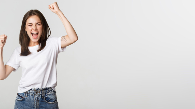 allazei-i-tychi-toys-gemizoyn-lefta-oi-logariasmoi-toys-ayta-einai-ta-4-ypertychera-zodia-poy-tha-perasoyn-to-kalytero-kalokairi-tis-zois-toys-392777