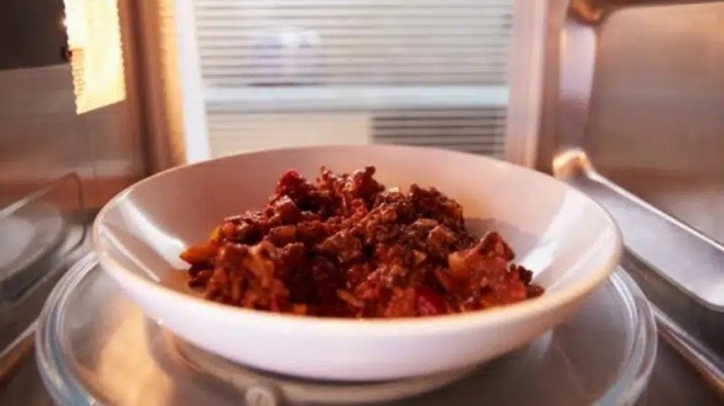 sosto-dilitirio-ayta-einai-ta-9-fagita-poy-den-prepei-pote-na-xanazestaneis-396124