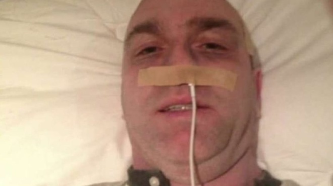 athlitis-thrylos-emfanistike-me-kalodio-iphone-sti-myti-kai-prospoiithike-ton-karkinopathi-gia-na-apospasei-chrimata-394703