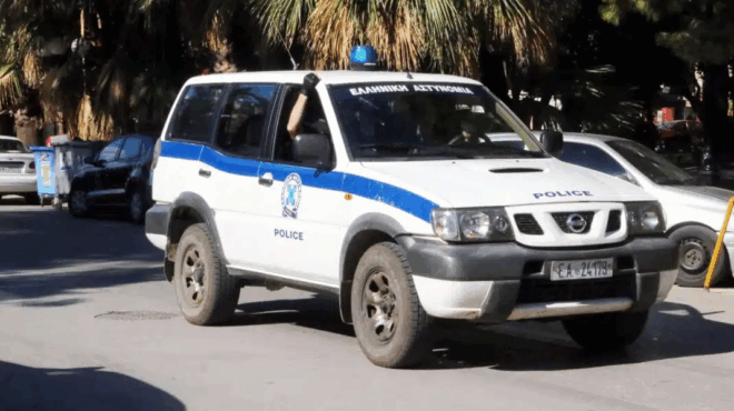 adianoiti-friki-sti-rodo-pateras-viaze-gia-chronia-tin-kori-toy-test-dna-edeixe-pos-to-paidi-tis-einai-diko-toy-397801