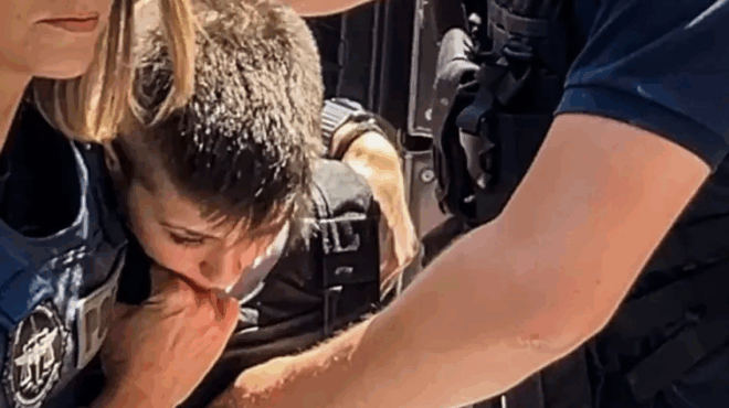 molis-eskase-etsi-oi-astynomikoi-pagidepsan-tin-moyrtzoykoy-amp-8211-i-frasi-poy-tis-eipan-kai-kateytheian-eipe-amp-8230-amp-8220-tha-ta-po-ola-amp-8221-393687