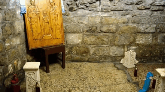 auto-einai-to-spiti-poy-gennithike-i-panagia-mas-392911