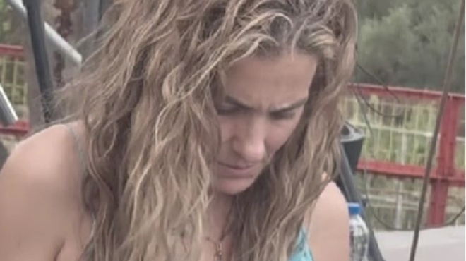 natasa-mpofilioy-gelas-re-poios-to-ekane-esy-re-mal-ka-i-epiki-antidrasi-tis-se-farsa-ton-synergaton-tis-399979