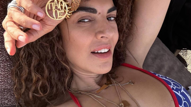 sastise-i-antiparos-i-maria-solomoy-evale-ayto-to-magio-kai-apedeixe-pos-einai-i-50ra-me-to-kalytero-soma-stin-ellada-407820