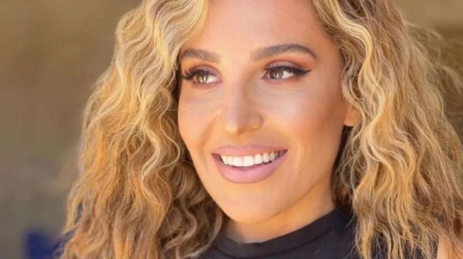 ogkos-ston-notiaio-myelo-anapiri-apo-ti-mesi-kai-kato-kathilonei-i-gianna-terzi-gia-tin-machi-me-ton-karkino-408368