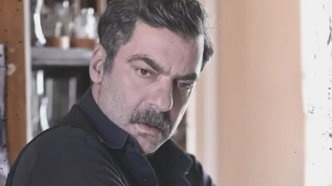 kraygi-agonias-gia-ton-stathi-mantzoro-diasolinomenos-meta-apo-vary-egkefaliko-kalesma-gia-voitheia-408454