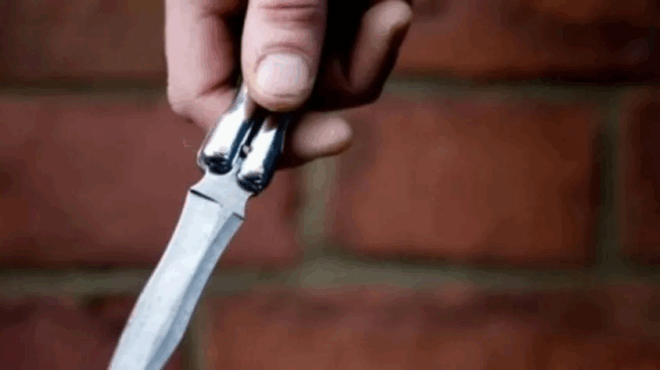 ektakto-epithesi-me-machairi-se-pasignosto-ellina-ithopoio-tis-tileorasis-ti-synevi-401100