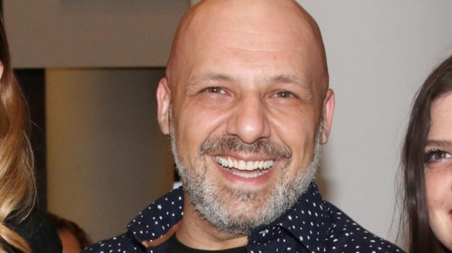 kroisos-o-nikos-moytsinas-de-fantazeste-poses-chiliades-eyro-mpainoyn-kathe-mina-sto-logariasmo-toy-401549