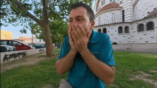 i-stigmi-poy-o-eytychis-mpletsas-richnei-kolona-fotismoy-ston-eyosmo-402370