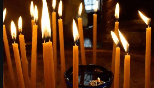 efyge-apo-ti-zoi-gnostos-laikos-tragoydistis-403038