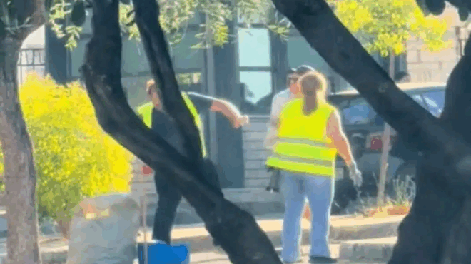 ioannina-vinteo-ntokoymento-apo-ton-xylodarmo-ypalliloy-kathariotitas-andras-ton-esteile-sto-nosokomeio-403189