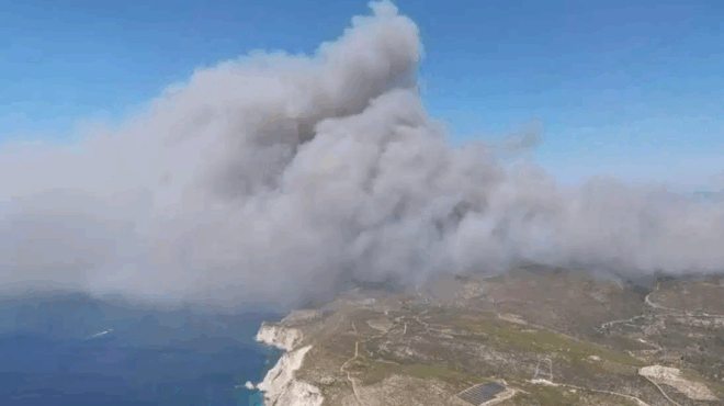 megales-foties-pantoy-kaigetai-i-ellada-oi-perioches-poy-echei-pyrkagies-403201