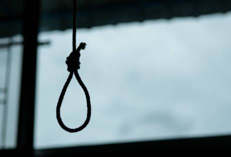 sok-stin-akrata-simaioforos-toy-polemikoy-naytikoy-vrethike-apagchonismenos-se-erimiki-topothesia-402928